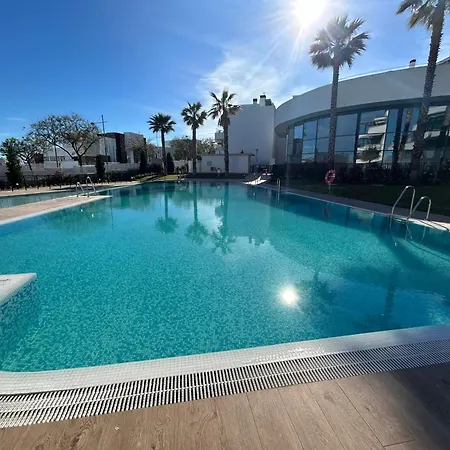 Casa Casu: Beachfront Apartment with Sea Views and Dual Pools Estepona Exterior photo