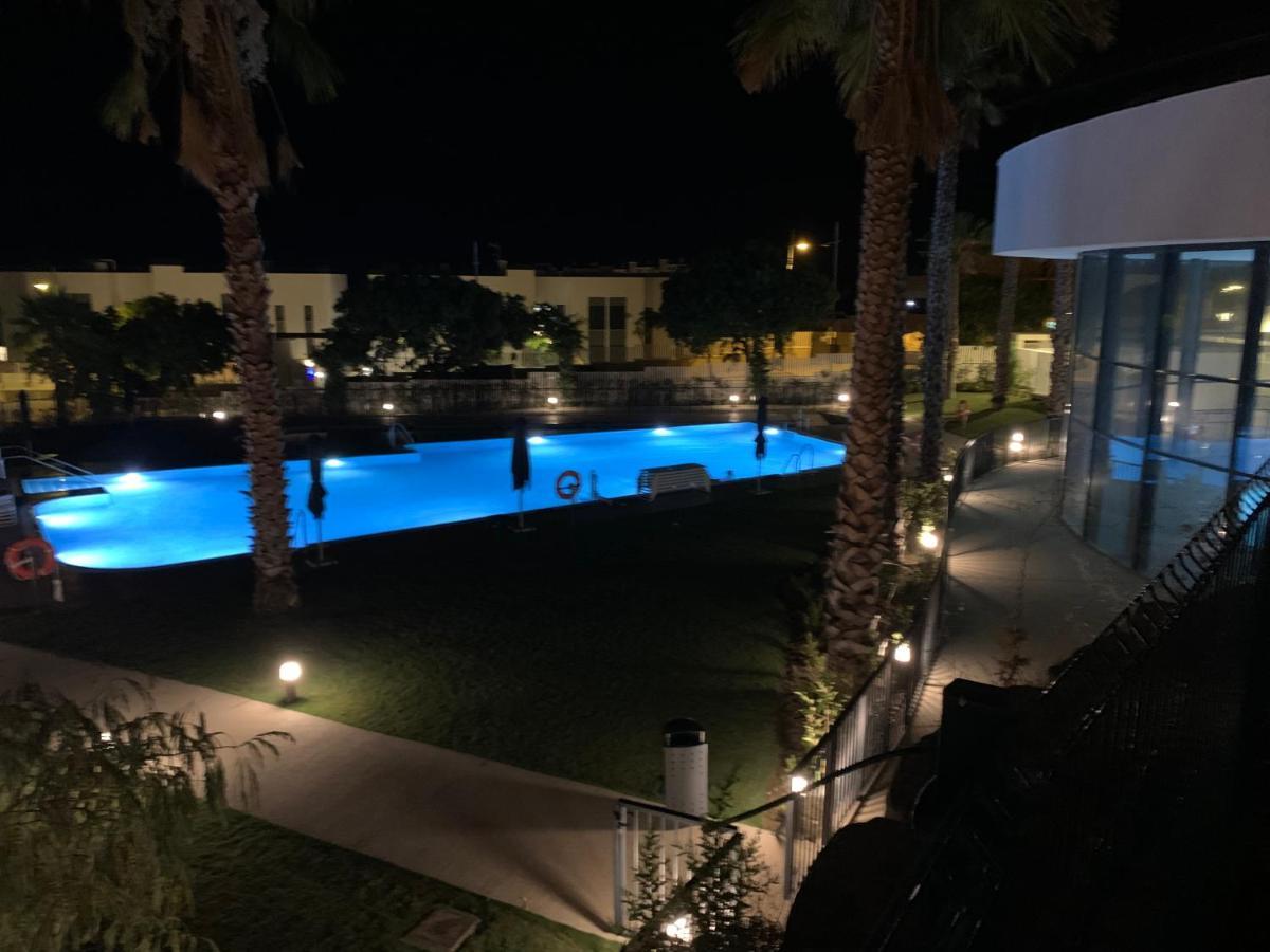 Casa Casu New Stunning 3 Bed Raised Ground Floor & Huge Balcony With Sea Pool & Mountain View Indoor & Outdoor Swimming Pools & Gym Walking Distance To Port Traveller Award 2023 Appartamento *