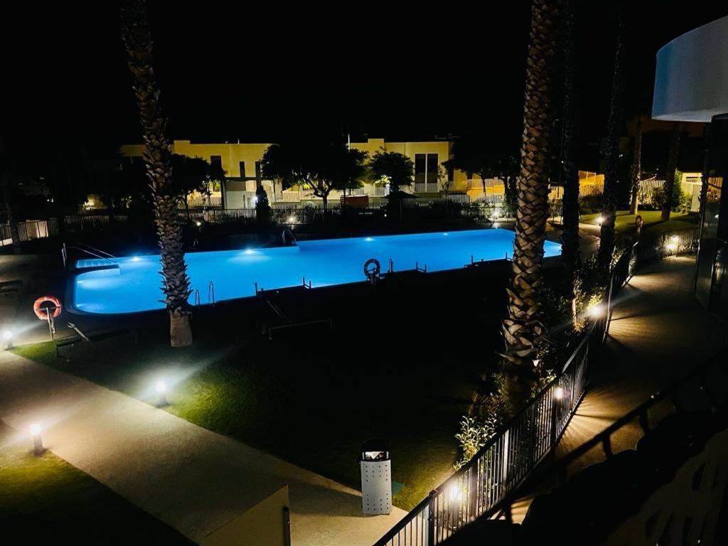 Appartamento Casa Casu New Stunning 3 Bed Raised Ground Floor & Huge Balcony With Sea Pool & Mountain View Indoor & Outdoor Swimming Pools & Gym Walking Distance To Port Traveller Award 2023 *